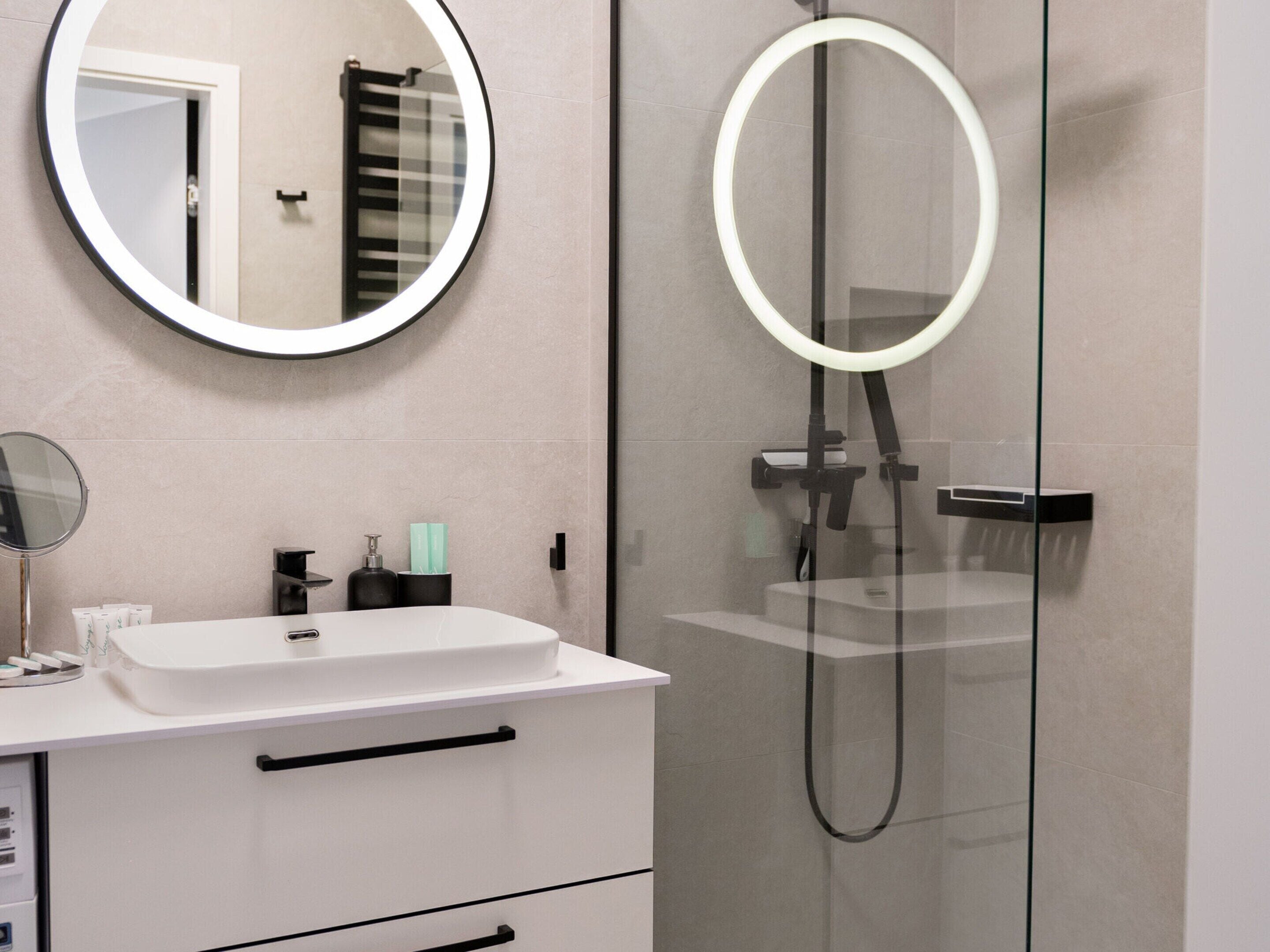 Apartment | Bathroom