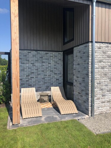 Modern detached villa