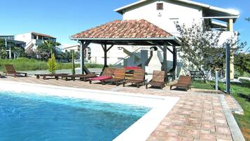 Apartment | Pool | Outdoor pool