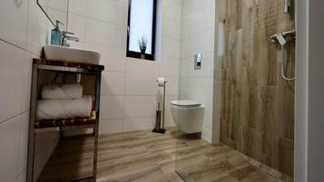 House | Bathroom