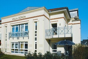 Apartment | Exterior - Ferienwohnung Villa Sonja in Zingst (Zingst)