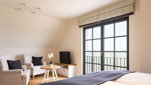 Nhà | 3 phòng ngủ, trang bị nội thất với thiết kế riêng biệt 