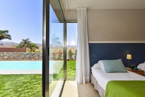 House - Holiday Home, Maspalomas (San Bartolomé de Tirajana)
