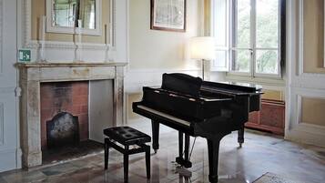 Apartment | Living room