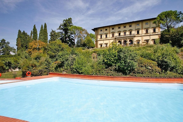 Apartment | Pool