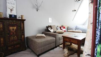 Apartment | Living room