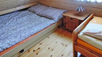 Bungalow | 2 kamar tidur dan dilengkapi dengan perabotan berbeda-beda