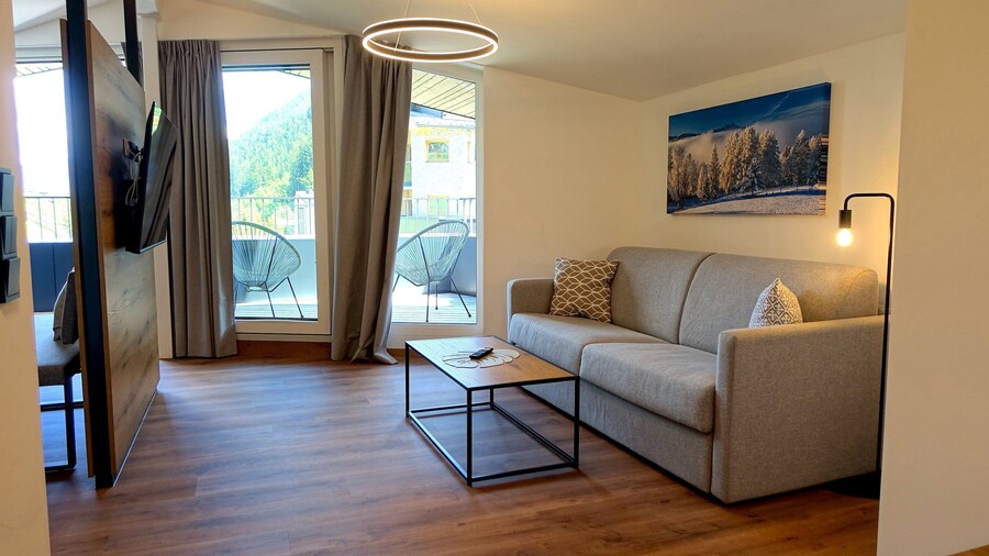 Bergzeit Flat Saalbach Directly on the ski Piste