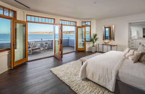 12 bedrooms, desk, iron/ironing board, WiFi