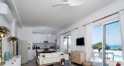 Tasteful Holiday Home With Private Pool