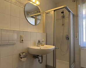 Apartment | Badezimmer