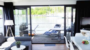 Mobile Home | Dining