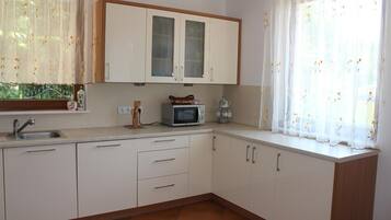 House | Private kitchen | Highchair