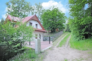 House | Exterior - Holiday Home in Kretowiny Near Lake (Morag)
