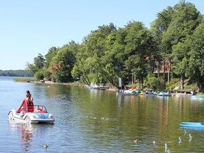 House | 4 bedrooms, individually furnished, iron/ironing board