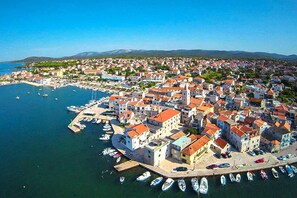 Leilighet | Utsikt mot vann