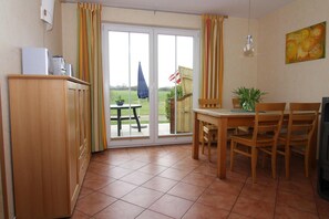 House | Dining - Doppelhaushalfte, Kuhlungsborn (Kuehlungsborn)