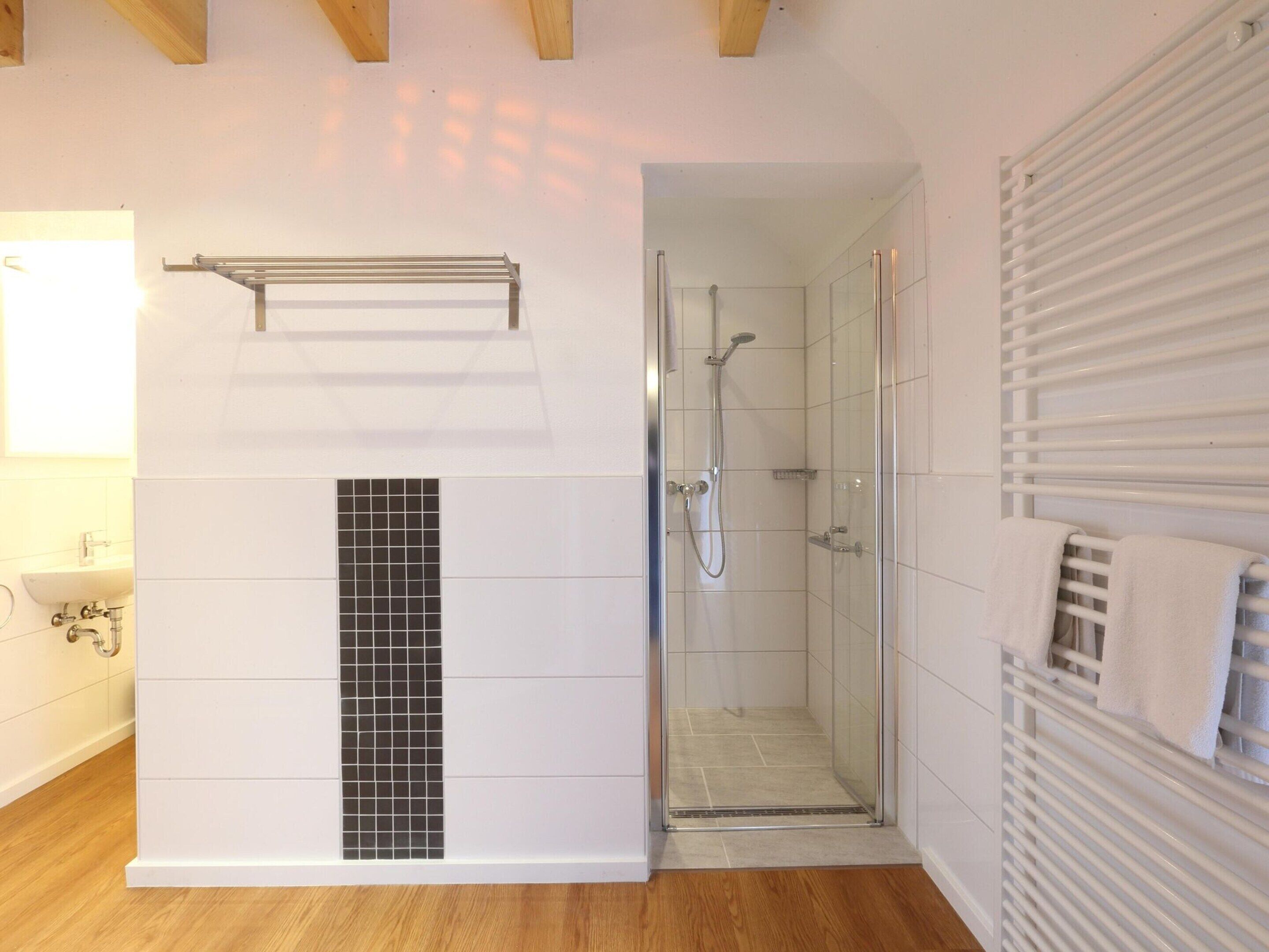 Apartment | Bilik Mandi