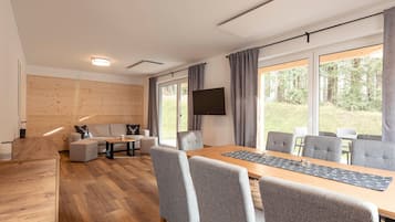 Chalet | Dining