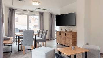 Chalet | Dining