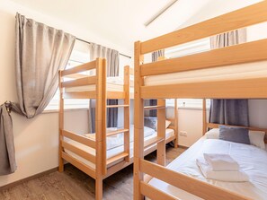 3 bedrooms, individually furnished
