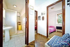 Apartemen | 3 kamar tidur dan dilengkapi dengan perabotan berbeda-beda
