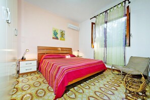 Apartment | 3 bedrooms, individually furnished - Apartment in Sicily Near Sandy Beach (Castellammare del Golfo)