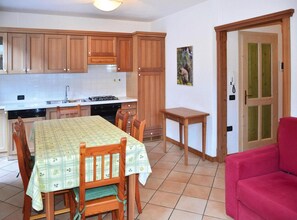 Apartment | Dining - Apartment in Pellizzano (Pellizzano)