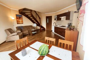 House | Tempat makan