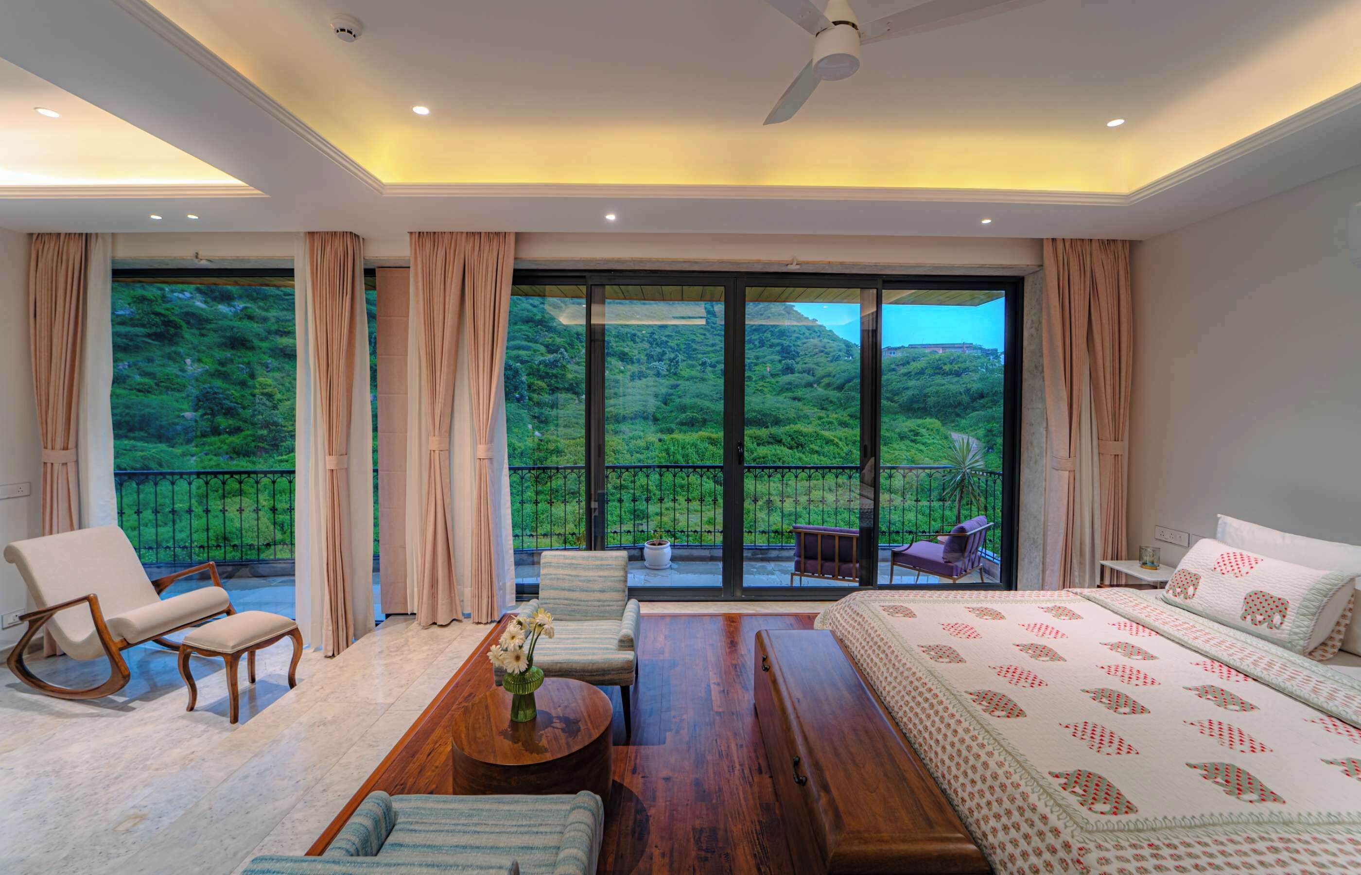 Pent House Room | Down comforters, pillowtop beds, minibar, in-room safe