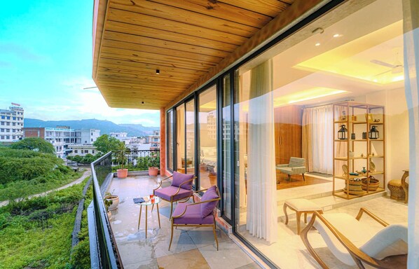 Classic-huone | Parveke