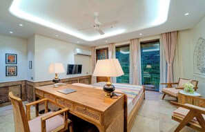 Cubrecamas, colchones con pillow-top y minibar 