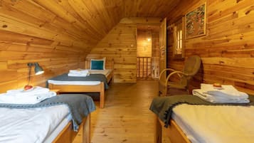 House | 3 bedrooms, individually furnished, bed sheets