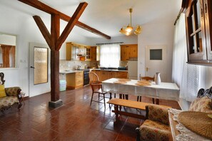 House | Dining - Holiday Home With Fireplace and Private Garden (Szczecinek)