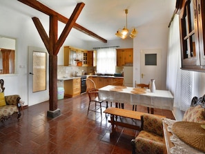 House | Interior - Holiday Home With Fireplace and Private Garden (Szczecinek)