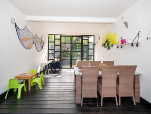 Apartment | Dining - Apartment in Jaroslawiec Near the Beach (Postomino)