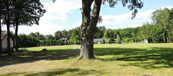 บ้านพักตากอากาศในชแชชินสำหรับ 6 คนที่ทะเลสาบ