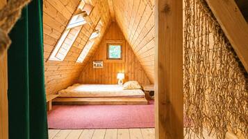 House | 3 bedrooms, individually furnished, bed sheets