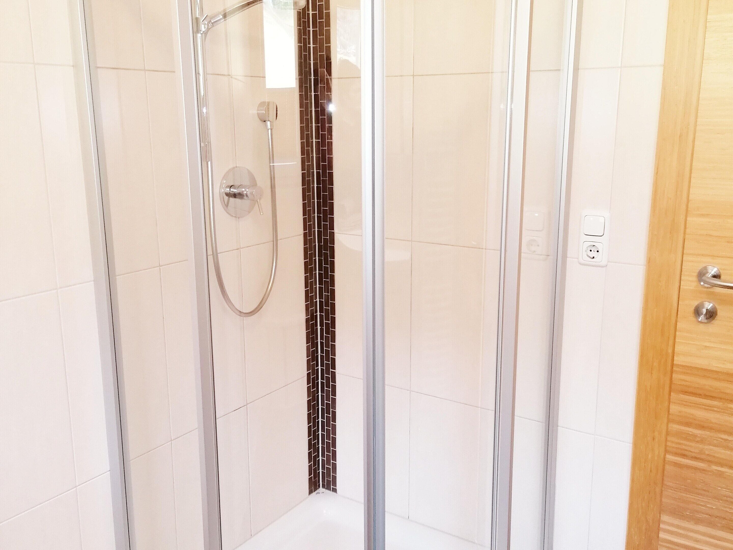 House | Bilik Mandi