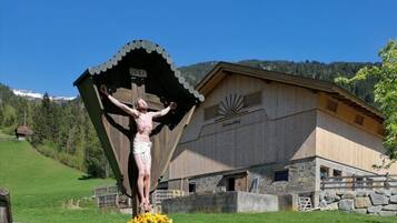 House | Bahagian luar