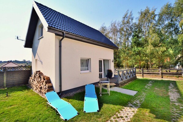 House | Terrace/patio - Comfortable Holiday Homes With a Large Garden (Postomino)