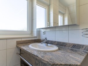 Apartment | Badezimmer