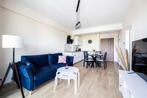 Apartment | Dining - Holiday Apartment Right Next to the Beach Darlowko (Darlowo)