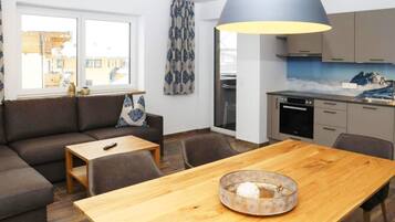 Apartment | Dining