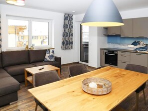 Apartment | Dining - Apartment in Bramberg Near Cable Car (Bramberg am Wildkogel)