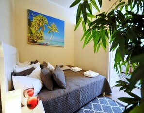 Apartment | 2 Schlafzimmer, individuell eingerichtet, Bettwäsche