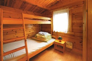 House | 2 bedrooms, individually furnished, bed sheets