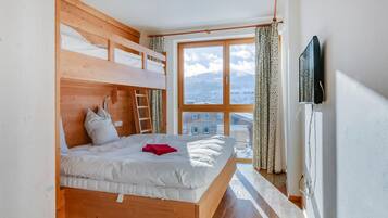 Apartment | 2 bedrooms, individually furnished