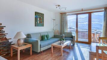 Apartment | Living area