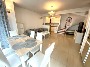 House | Dining - Luxury Residence at the sea wth the Private Pool (Dziwnów)